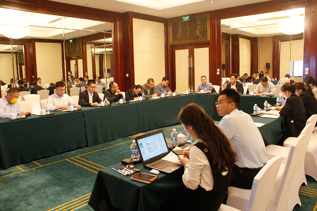 B组讨论.jpg B组讨论.jpg